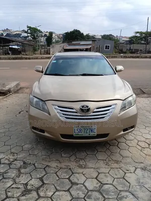 Toyota Camry 2010 Gold