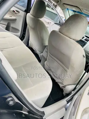 Toyota Corolla LE 4dr Sedan (1.8L 4cyl 4A) 2012 Gray