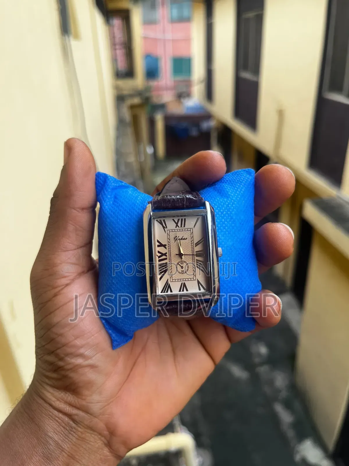 Yuhao Rectangular Roman Numeral Quartz Watch