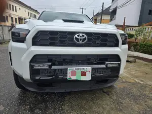 Toyota 4-Runner TRD Sport Premium 4WD 2025 Off white