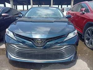 Toyota Camry 2020 Blue