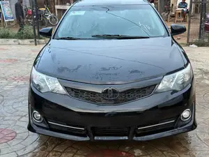 Toyota Camry SE 4dr Sedan (2.5L 4cyl 6A) 2012 Black