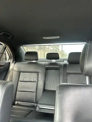 Mercedes-Benz E200 2014 Blue