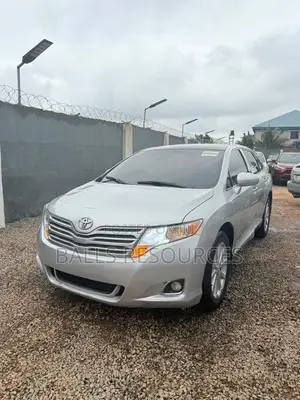 Toyota Venza AWD 2012 Silver