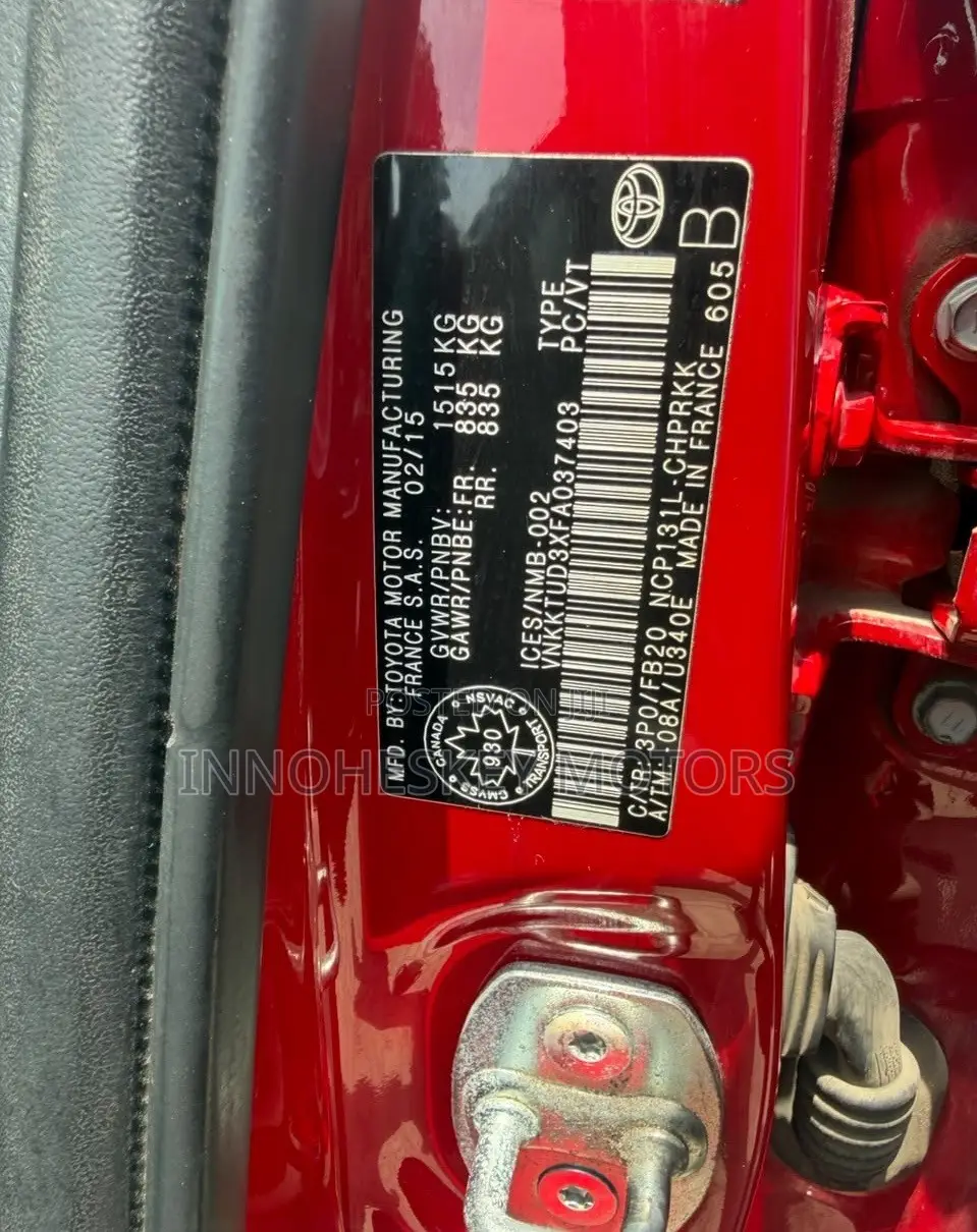 Toyota Yaris LE Hatchback 5dr 2015 Red