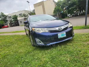 Toyota Camry LE 4dr Sedan (2.5L 4cyl 6A) 2013 Blue