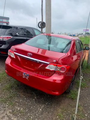 Toyota Corolla 2013 Red