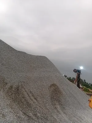 Granite Stone 3/4down Stone Dust Half Inch