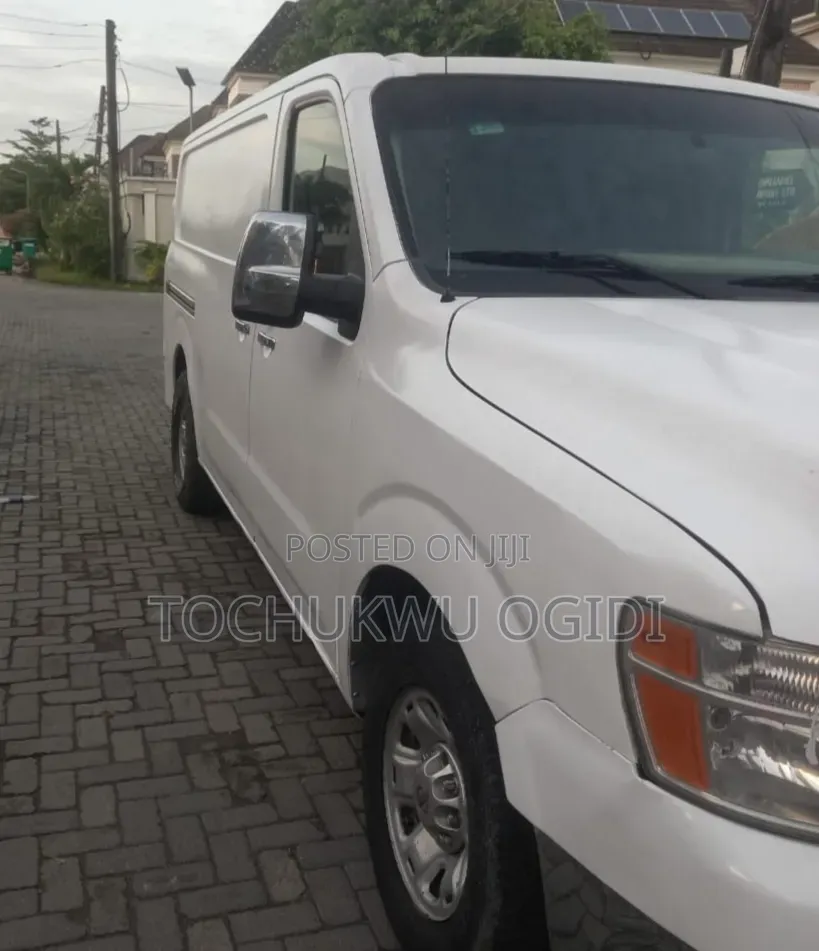 Nissan NV200 2011 White