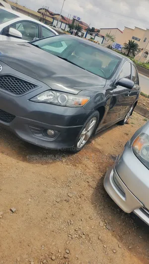 Toyota Camry 2010 Gray