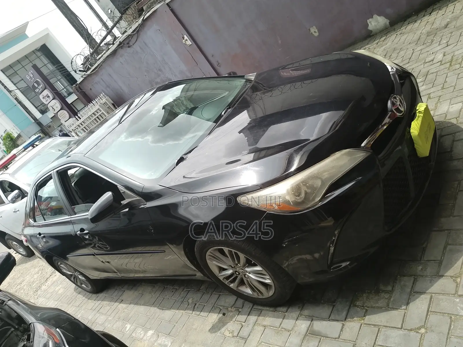 Toyota Camry 2016 Black