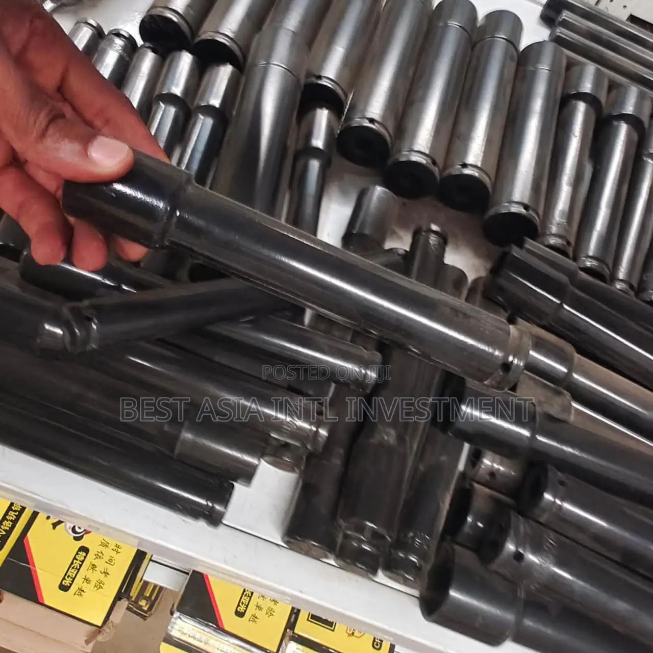 Heavy-Duty Mechanics' Pneumatic Impact Extension Socket