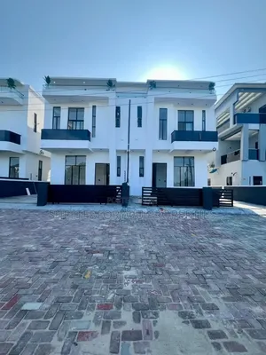 4bdrm Duplex in Lekki Expressway for sale