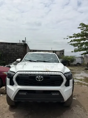 2025 Toyota Tacoma Windscreen Glass Available Installed at Chimatex
