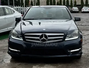 Mercedes-Benz C300 2014