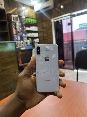 Apple iPhone X 64 GB White