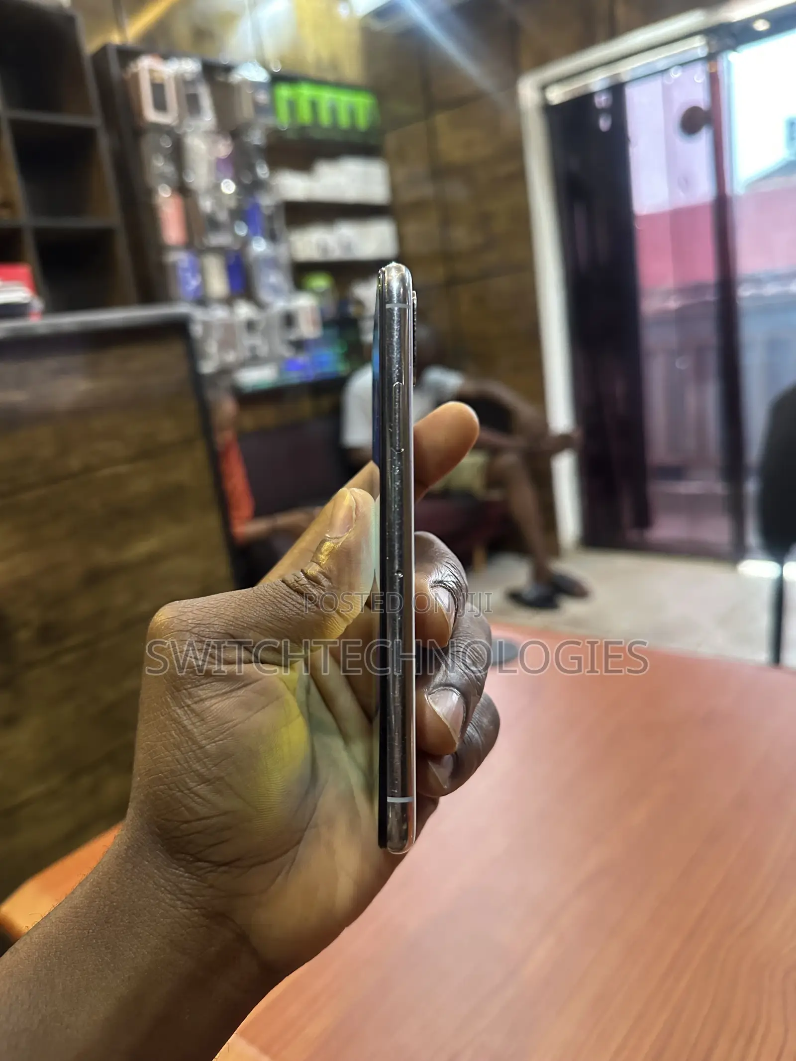 Apple iPhone X 64 GB White