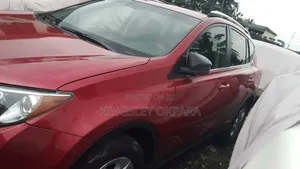 Toyota RAV4 2015 Red