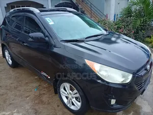 Hyundai Tucson 2011 Black