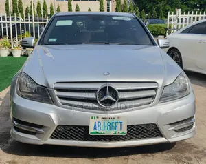 Mercedes-Benz C300 2013 Silver