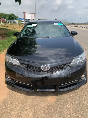 Toyota Camry SE 4dr Sedan (2.5L 4cyl 6A) 2013 Black