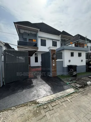 4bdrm Duplex in Chevron Estate for sale