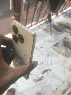 Infinix Smart 8 64 GB Graphite