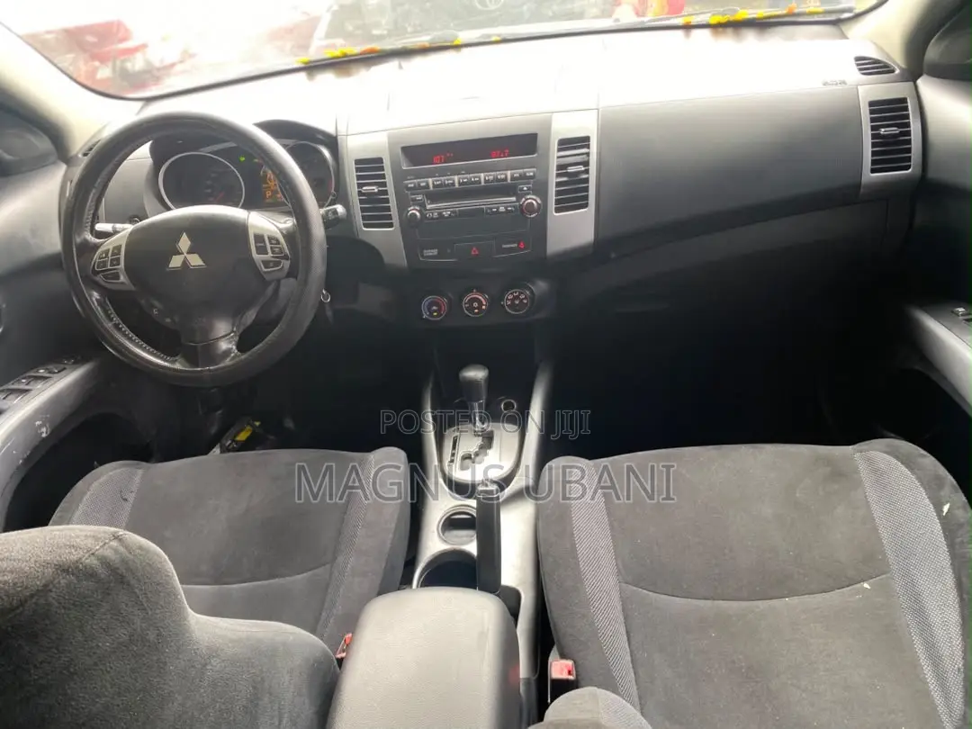 Mitsubishi Outlander 2.4 2009 Black