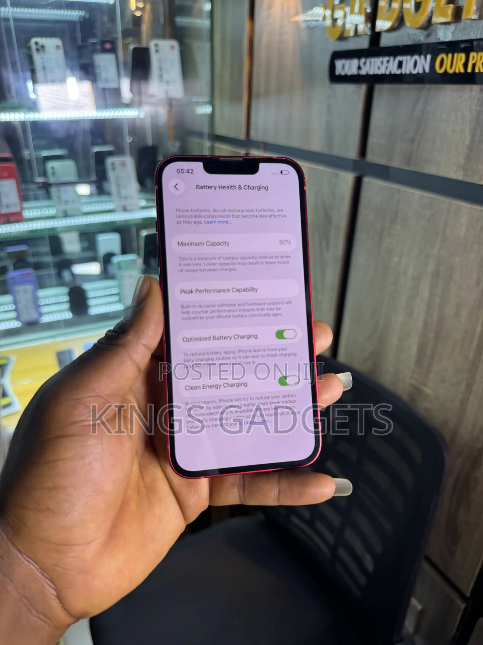Apple iPhone 13 256 GB Red