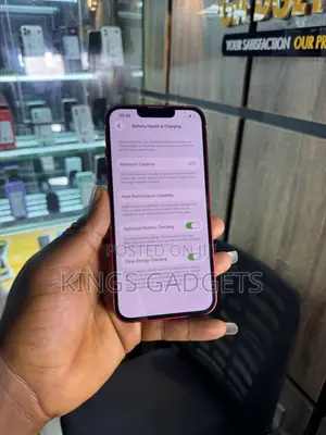 Apple iPhone 13 256 GB Red