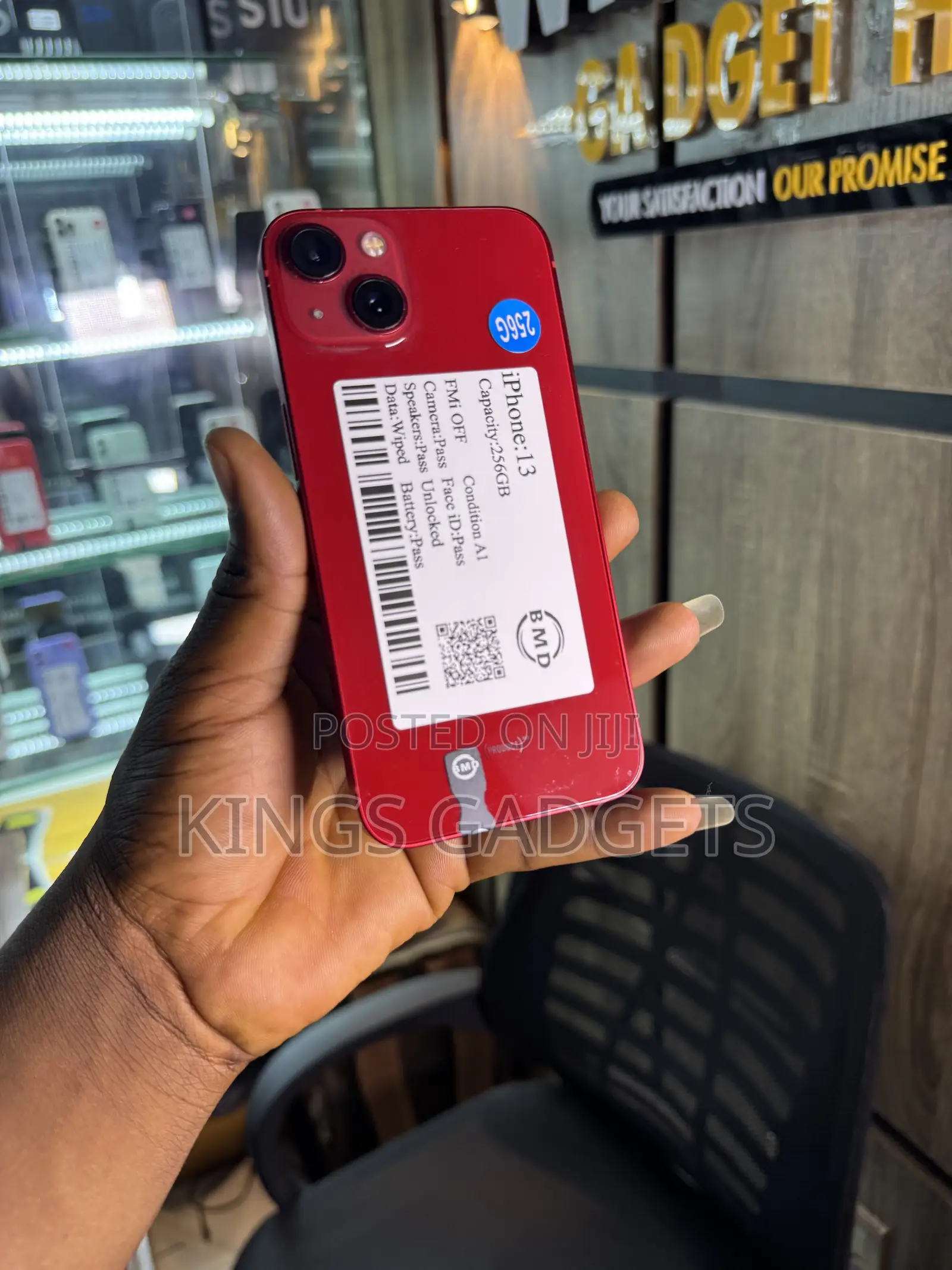 Apple iPhone 13 256 GB Red