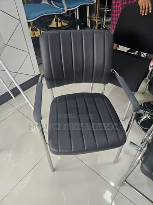 4 Leg Unique Visitor Chair of High Quality