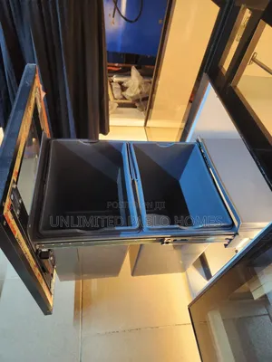 Pull-Out Dual Kitchen Waste Bin/Modern