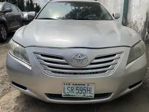 Toyota Camry 2009 Silver