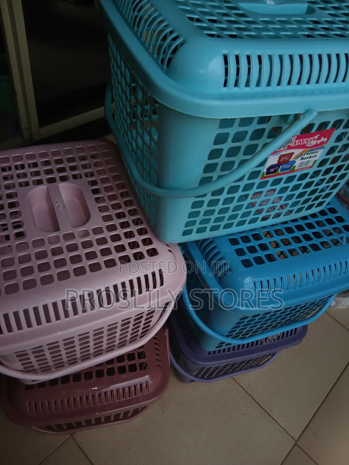 Multifunctional Plastic Picnic Basket