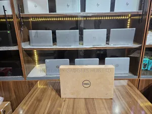 New Laptop Dell Latitude 3310 8GB Intel Core i3 SSD 128GB