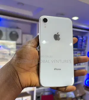 Apple iPhone XR 64 GB White