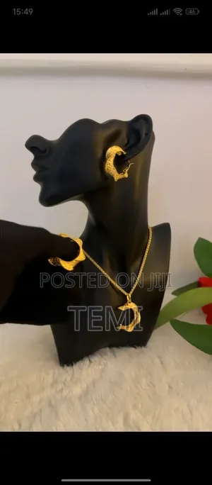 Fashionable Jewellery