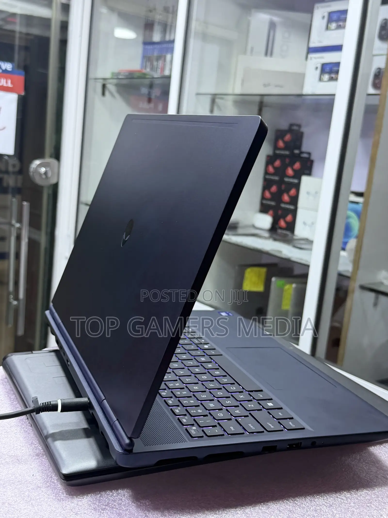 Laptop Alienware 16 Aurora 32GB Intel Core Ultra 7 SSD 1T