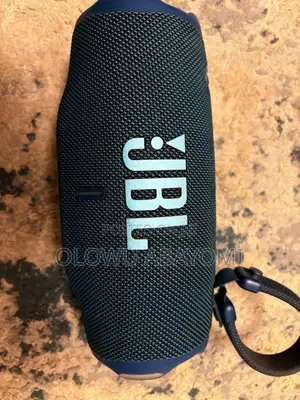 JBL Charge 6