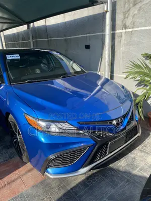 Toyota Camry XSE FWD (2.5L 4cyl 8AM) 2018 Blue