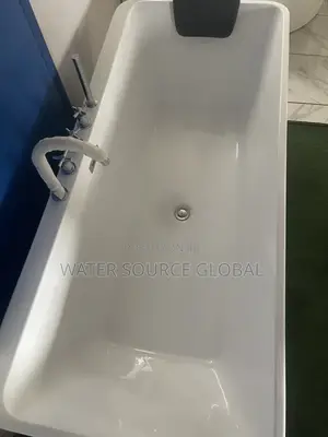 Luxury Bathtub With Tap