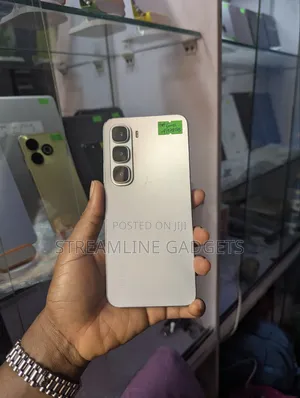 Infinix Hot 60i 128 GB Silver