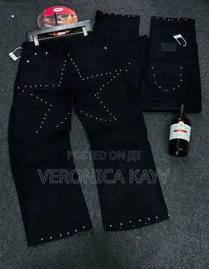 Man Wears Like Jeans,top,belt and Cap Etc