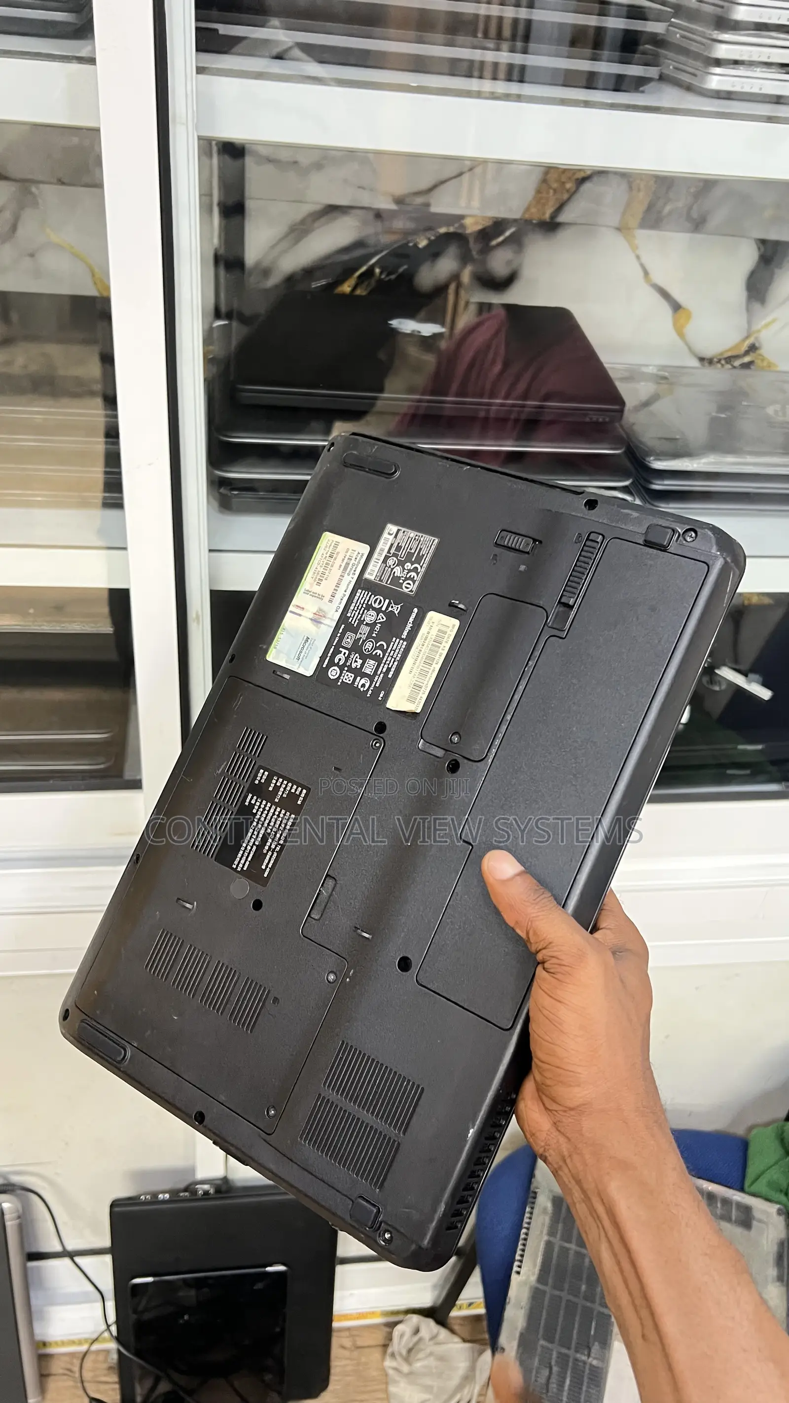 Laptop Acer eMachines E725 4GB Intel Pentium HDD 160GB