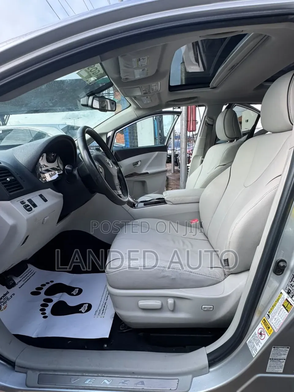 Toyota Venza 2011 Silver