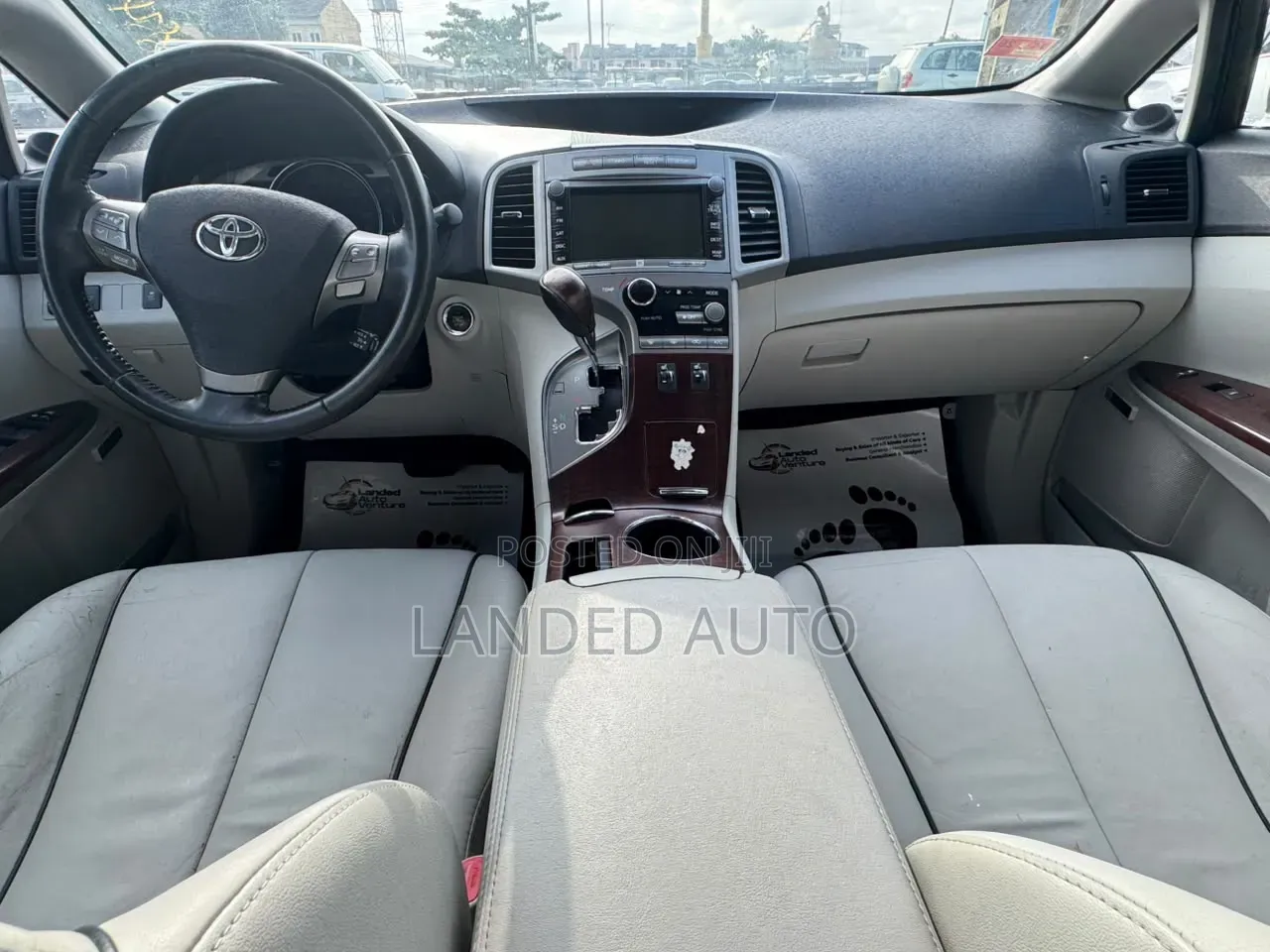 Toyota Venza 2011 Silver