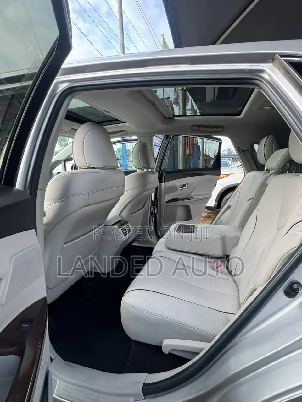 Toyota Venza 2011 Silver