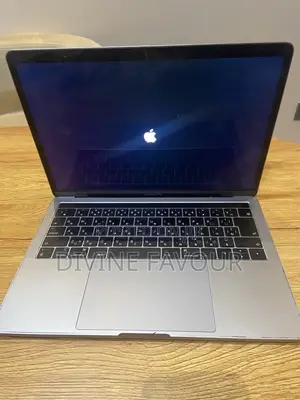 Laptop Apple MacBook 2018 16GB Intel Core i5 SSD 256GB