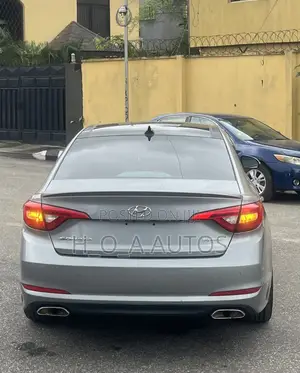 Hyundai Sonata Sport 4dr Sedan (2.4L 4cyl 6A) 2015 Silver
